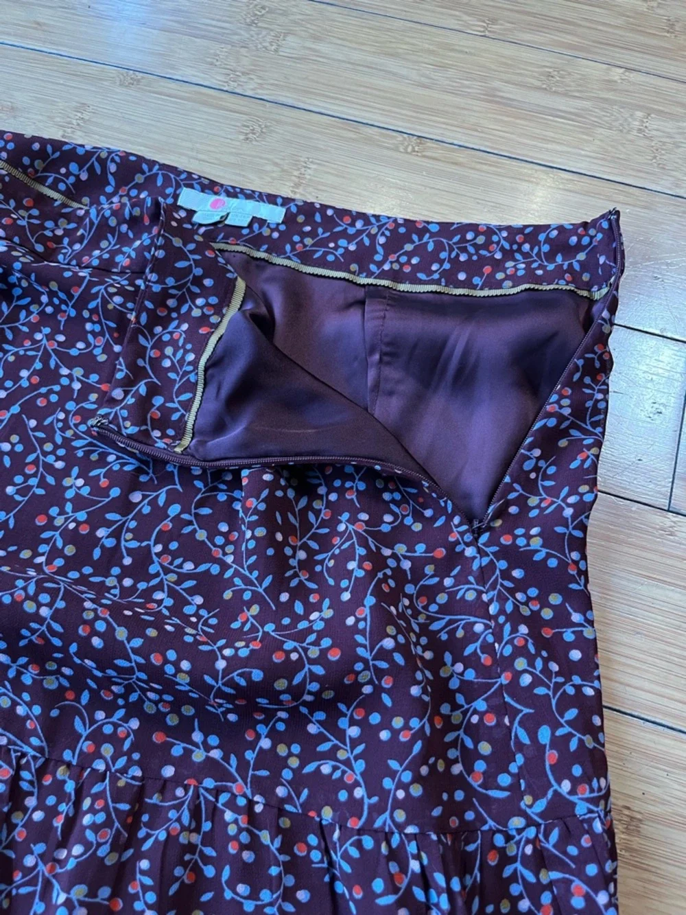 Boden Burgundy Midi Skirt with Light Blue Floral Vine Print SZ 10